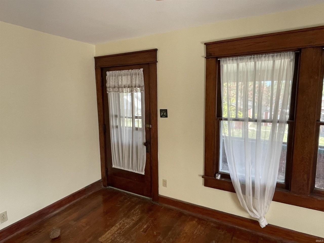 2424 South Milton Drive - Photo 2 of 18