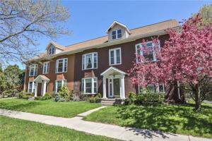 featured image of 874 University Ave Unit 4 #4