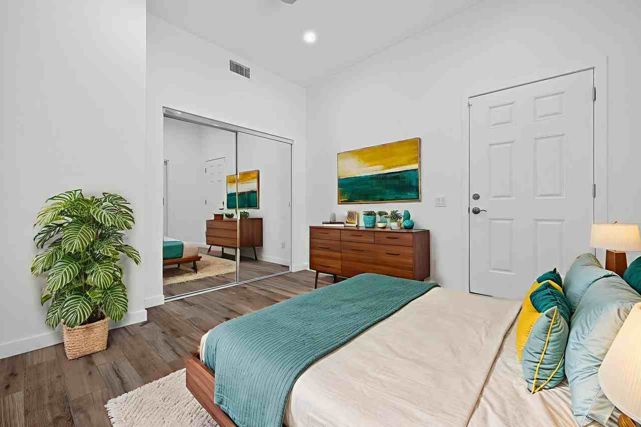 985 N Tuxedo Cir - Photo 7 of 21