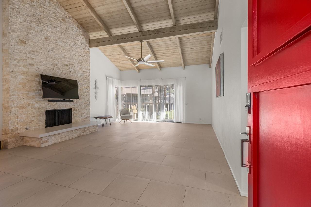 46642 Arapahoe Unit B #B - Photo 4 of 35