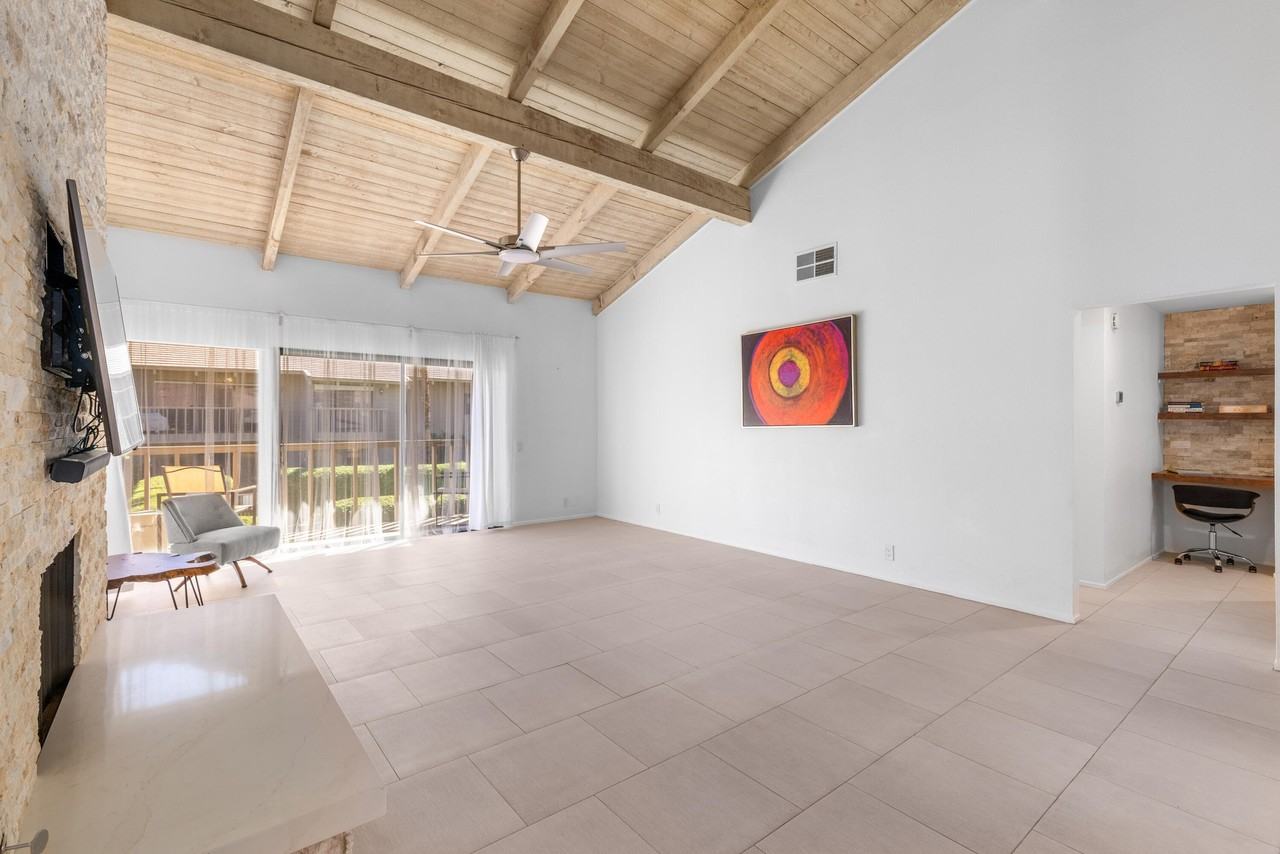 46642 Arapahoe Unit B #B - Photo 7 of 35