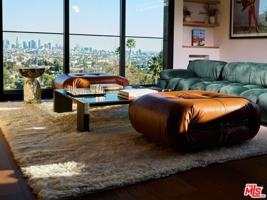 featured image of 2309 Hollyridge Dr