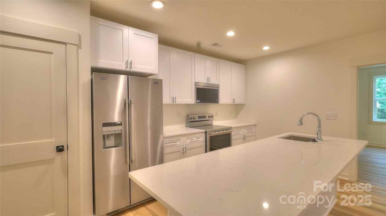 345B W Stewart Ave - Photo 3 of 12