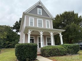 3206 Hiram St - Photo 1 of 1