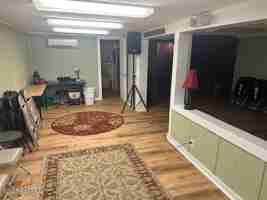 featured image of 328 Mill St