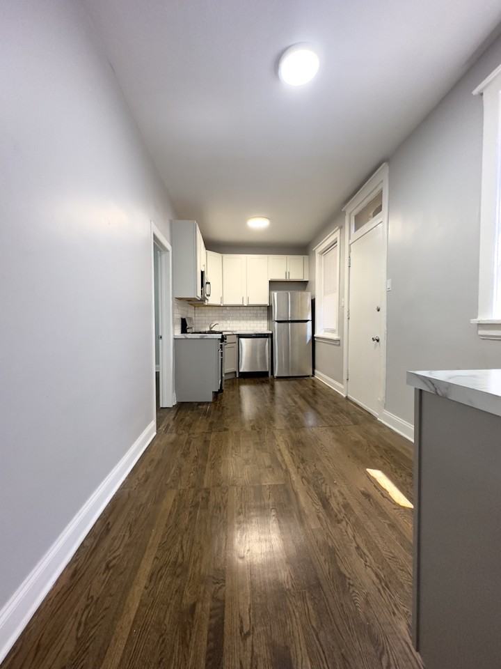 1251 W Rosemont Ave #6259-3 - Photo 4 of 10