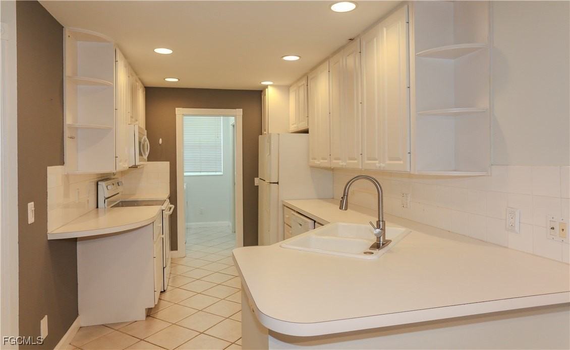 5823 Cove Cir Unit 8 #8 - Photo 5 of 22