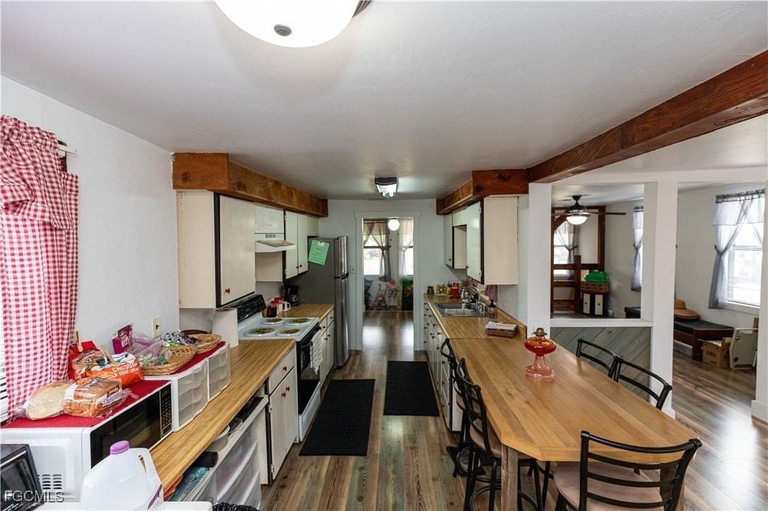 17841 Palm Creek Drive - Photo 3 of 28