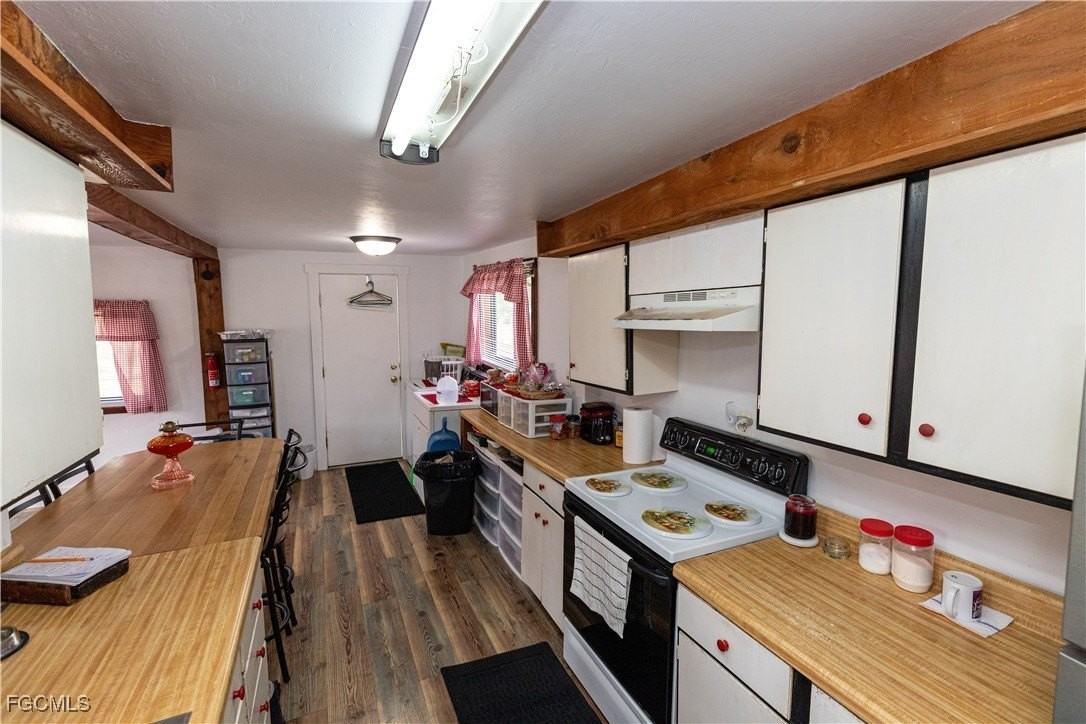 17841 Palm Creek Drive - Photo 4 of 28