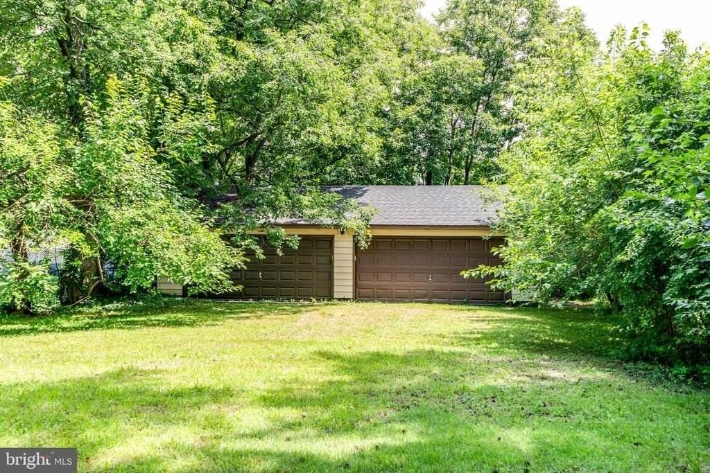 110 Weston Ave - Photo 3 of 5