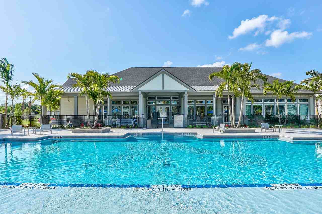 Aspire Vero Beach - Photo 3 of 29