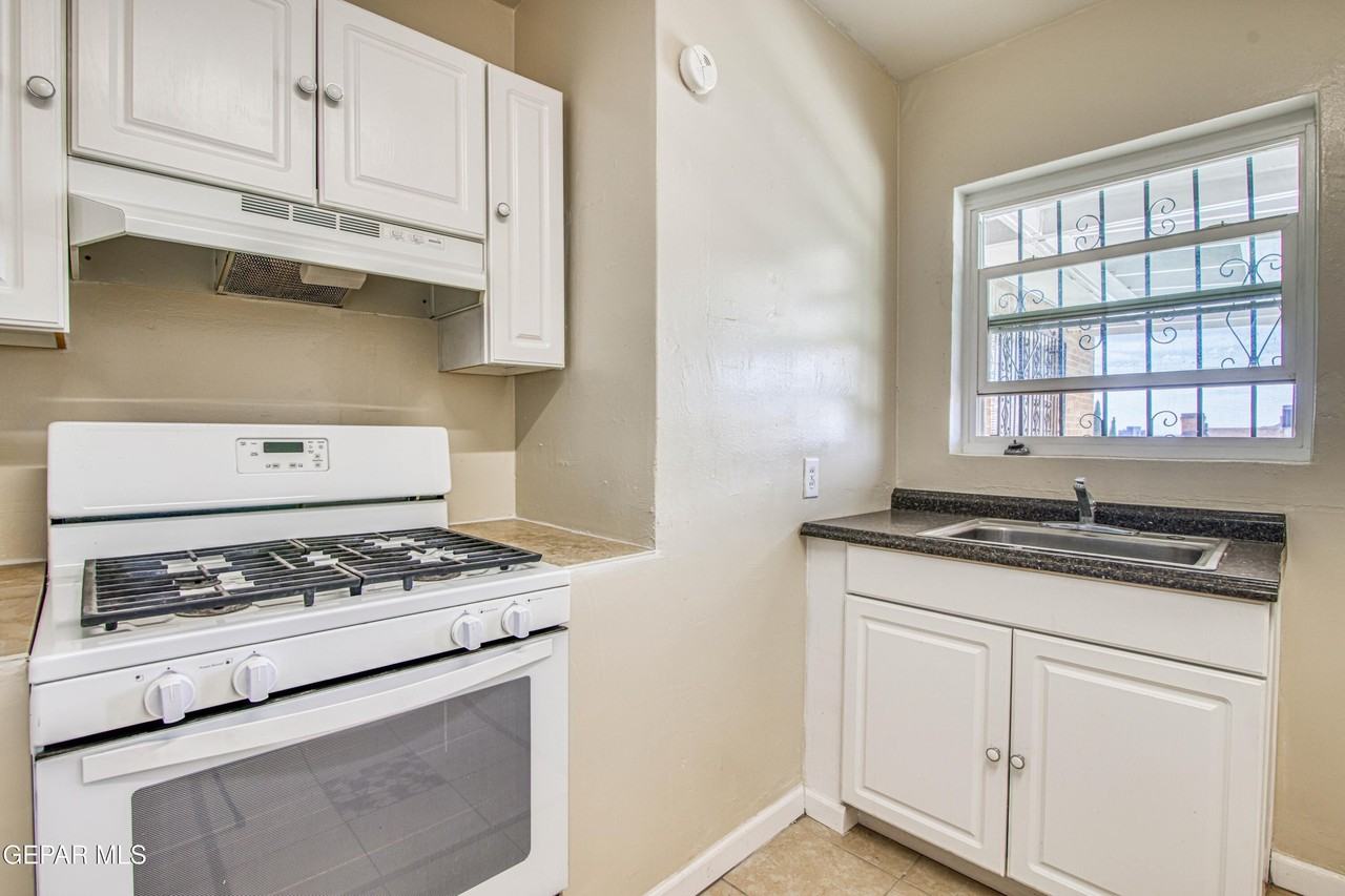 1611 N Kansas St Unit C #C - Photo 4 of 20