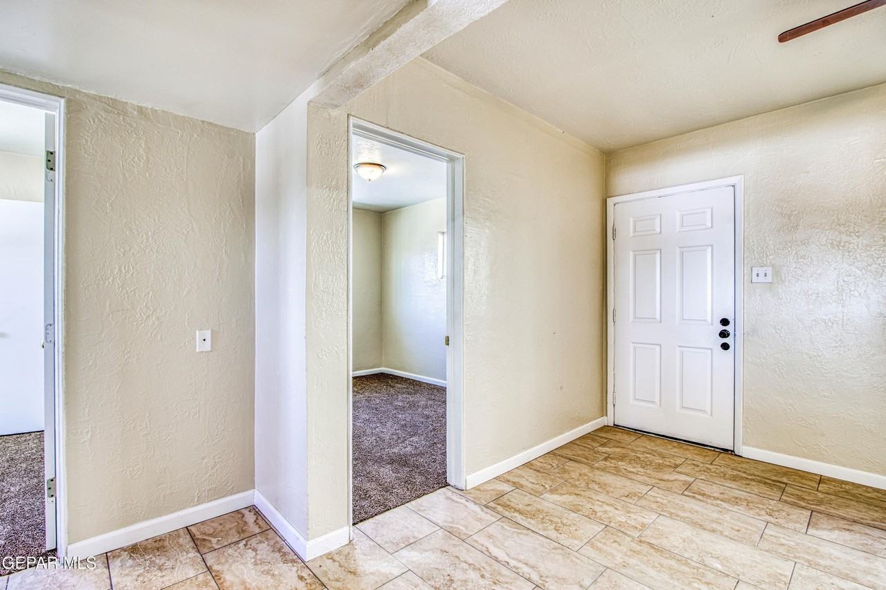 1611 N Kansas St Unit C #C - Photo 5 of 20