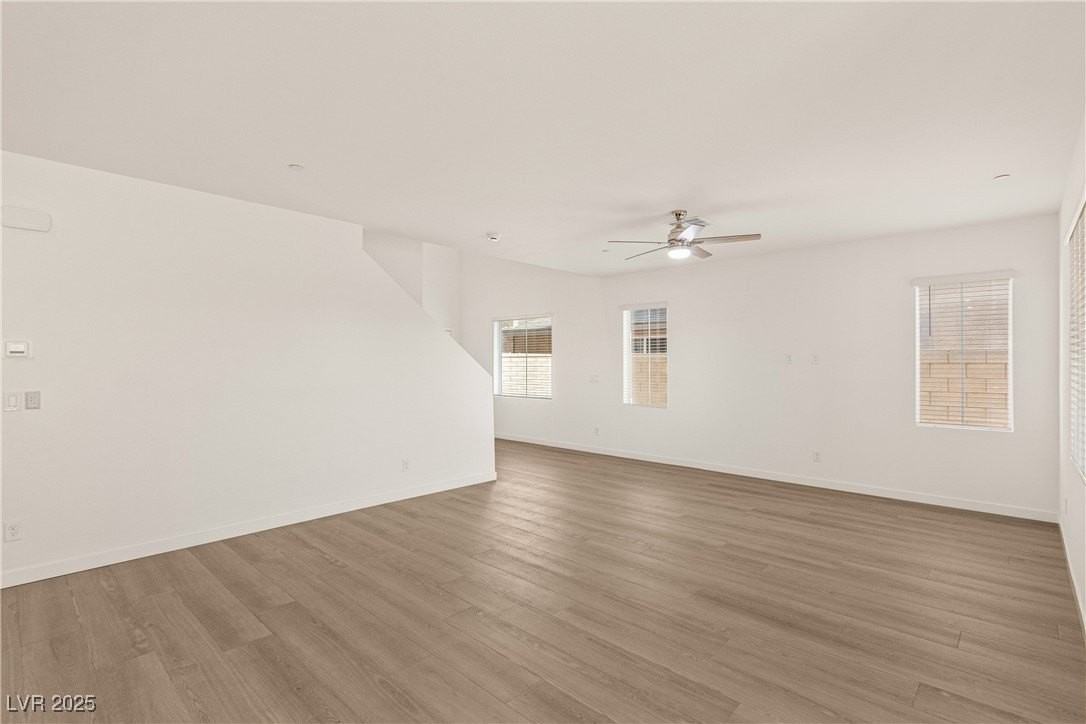 478 Daphne Terrace Street - Photo 7 of 30