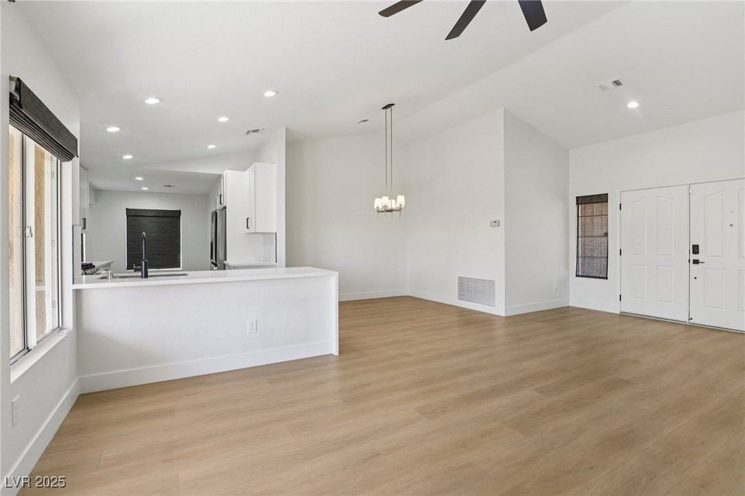 2548 Tumble Brook Dr - Photo 4 of 50