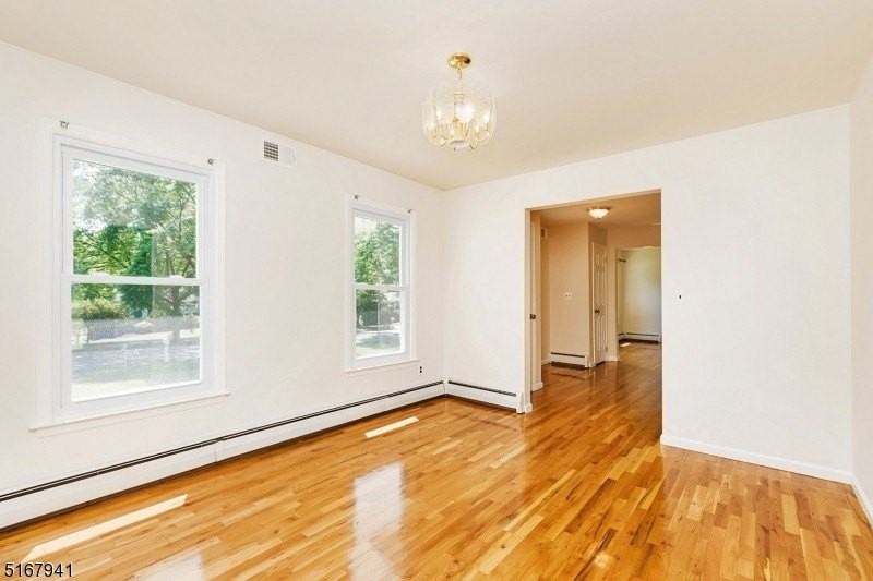 6 Jean Drive - Photo 4 of 30