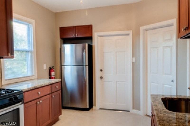 1410 Hussa St - Photo 4 of 14