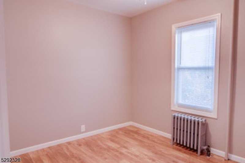 1410 Hussa St - Photo 6 of 14