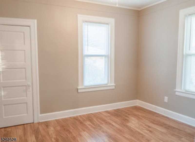 1410 Hussa St - Photo 7 of 14