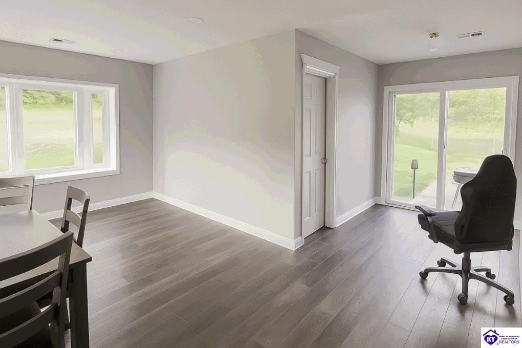 1617 W Crocus Dr - Photo 3 of 9