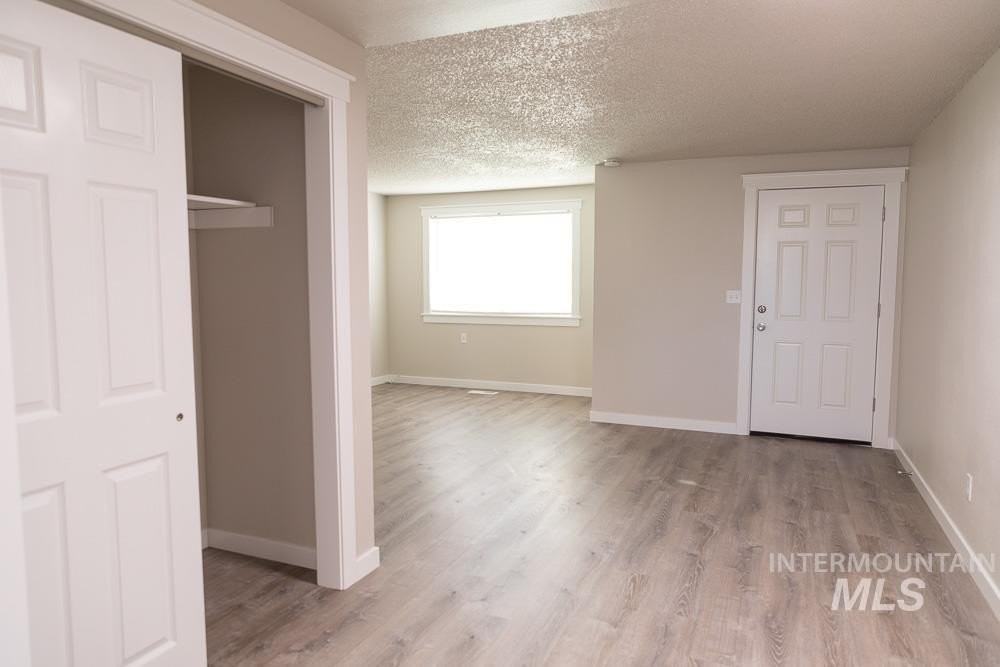 1133 Fortner St - Photo 3 of 25