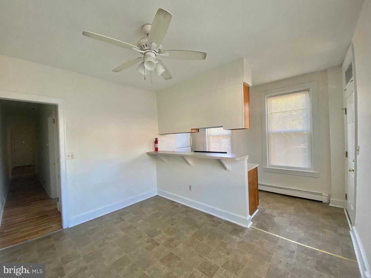 131 West 18th Street - Photo 5 of 17