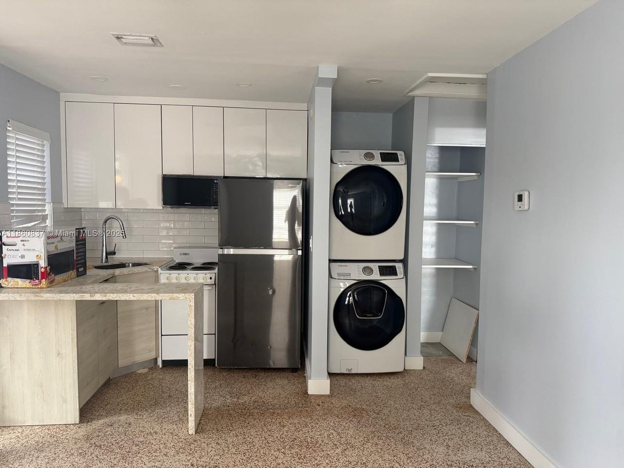 1116 Ne 16th Ter #1 - Photo 6 of 13