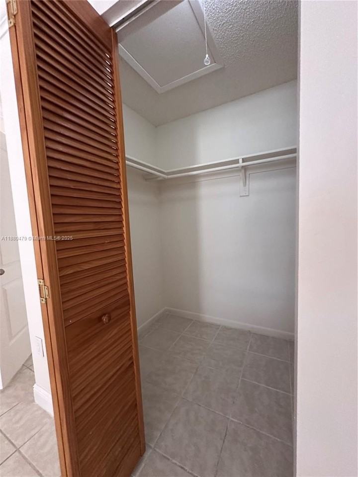 5027 Sw 139th Ct #5027 - Photo 5 of 11