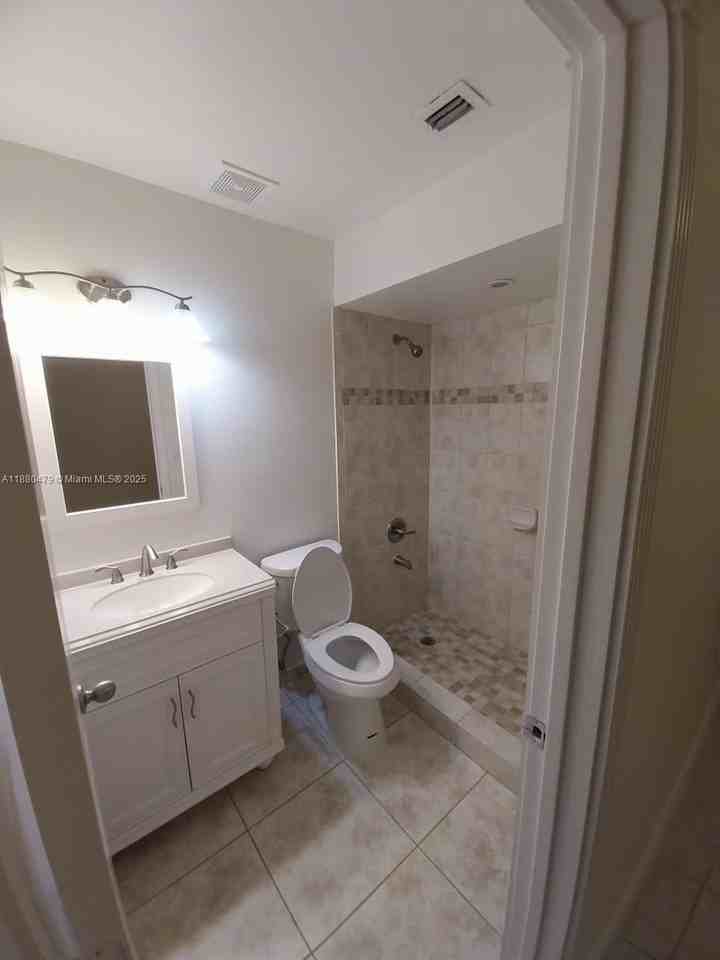 5027 Sw 139th Ct #5027 - Photo 7 of 11