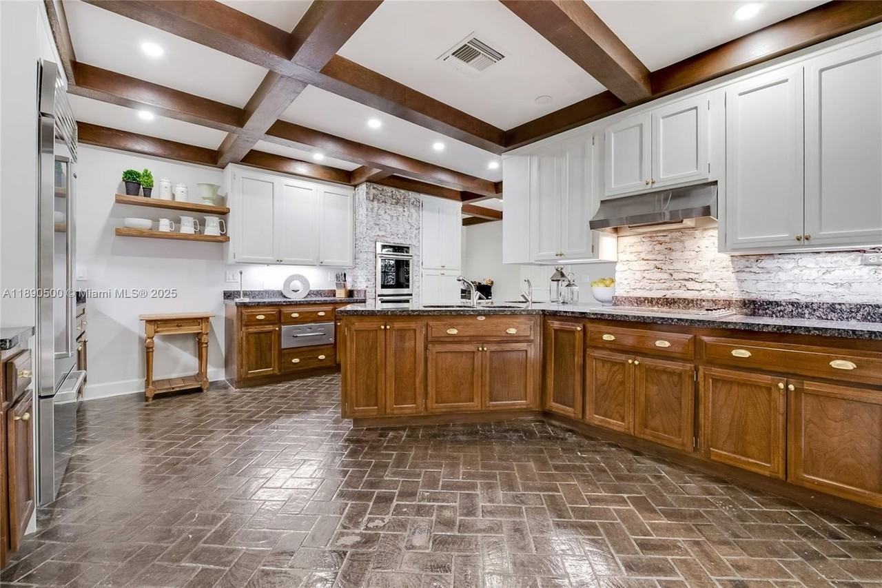 721 San Bruno Ave - Photo 7 of 21