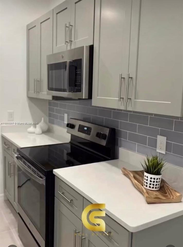 3563 Davenport Creek Court - Photo 3 of 12