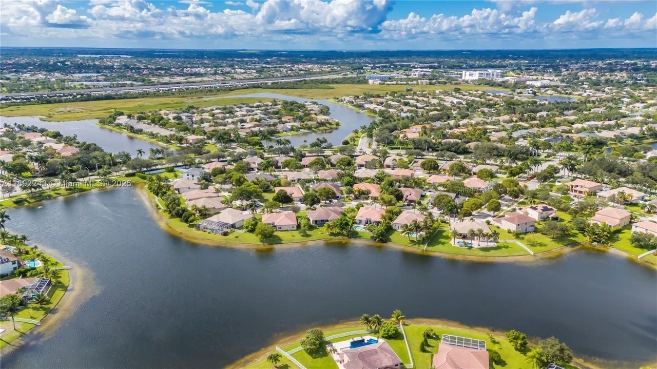 14032 Nw 15th Dr - Photo 4 of 50