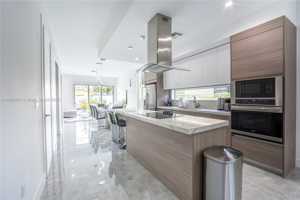 featured image of 3461 Sw 25th St #B