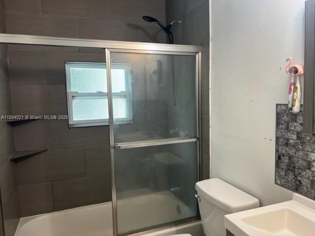 1036 Nw 64th St - Photo 4 of 17