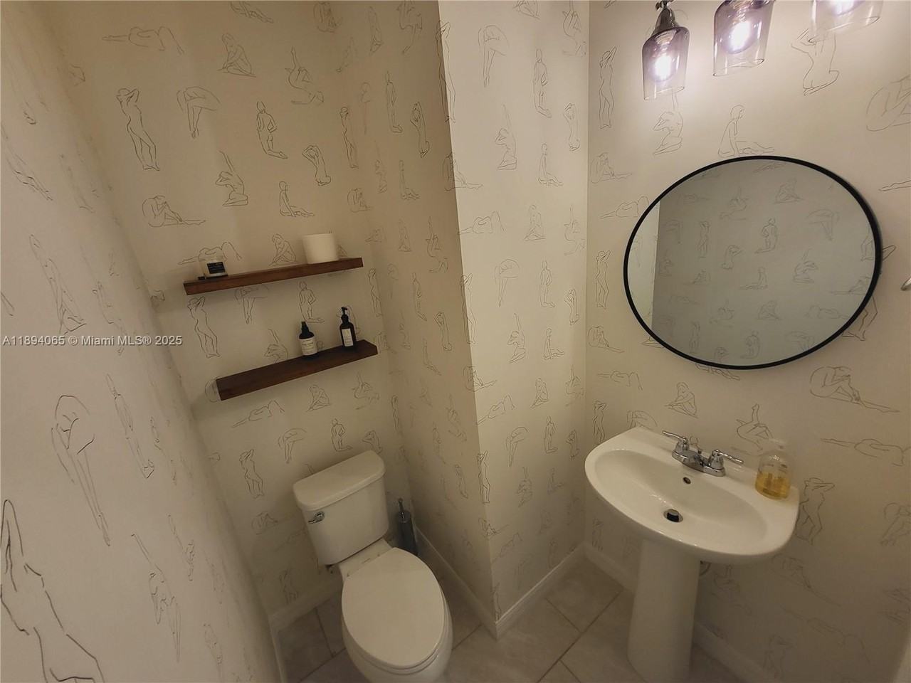 2820 Troubadour St - Photo 6 of 24