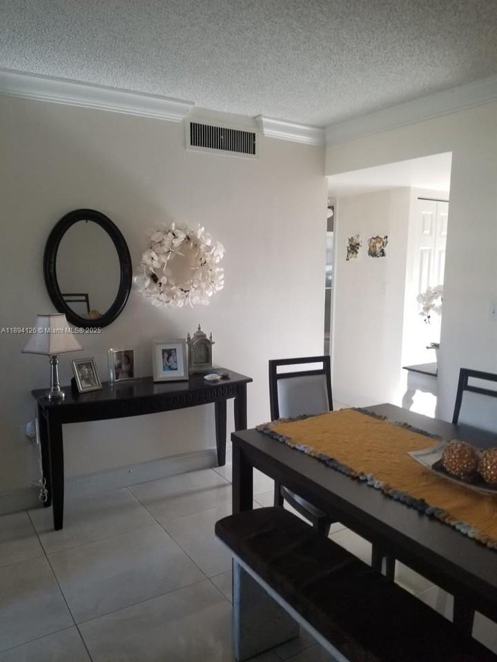 8465 Sunrise Lakes Boulevard #106 - Photo 3 of 8