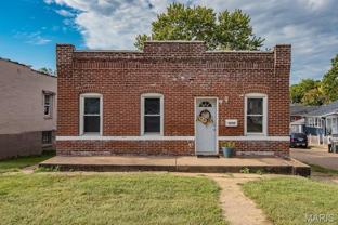 4048 Walsh St - Photo 1 of 1
