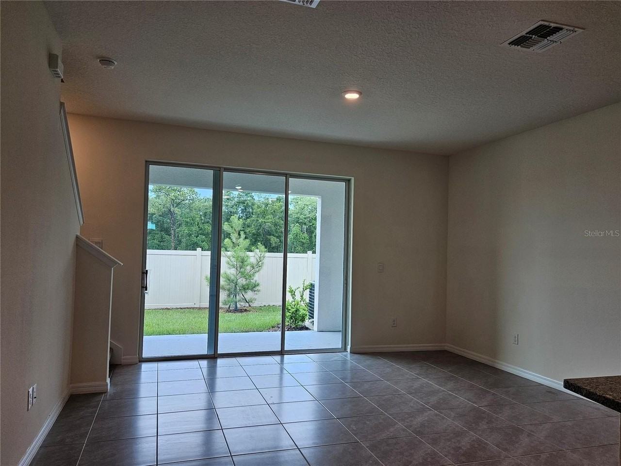 11115 Crescent Deer Dr - Photo 5 of 32