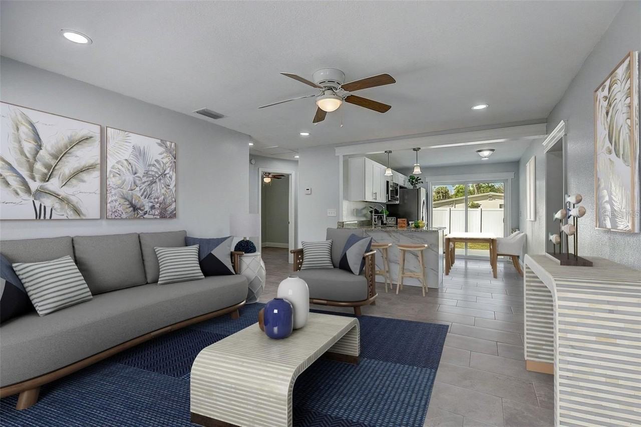 2422 N Ramona Cir - Photo 2 of 11