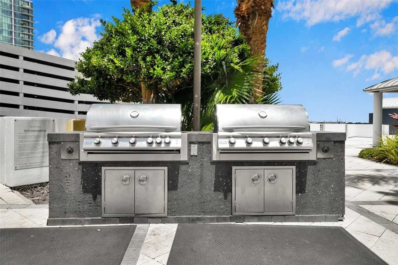 449 S 12th St #2801 - Photo 4 of 50