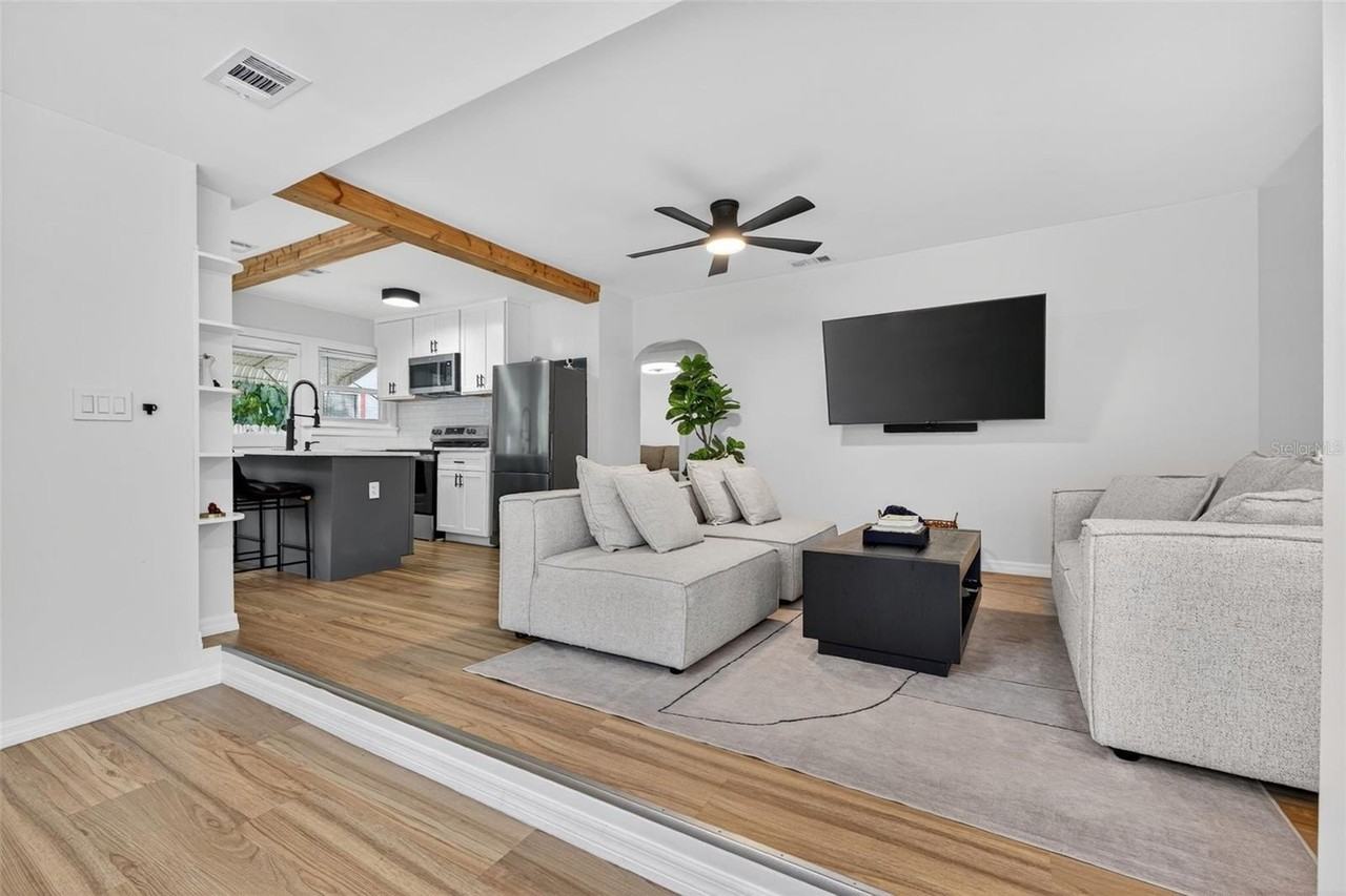 2501 Oakdale St S - Photo 5 of 22