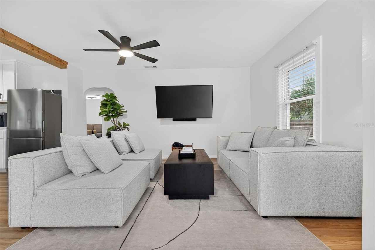 2501 Oakdale St S - Photo 7 of 22