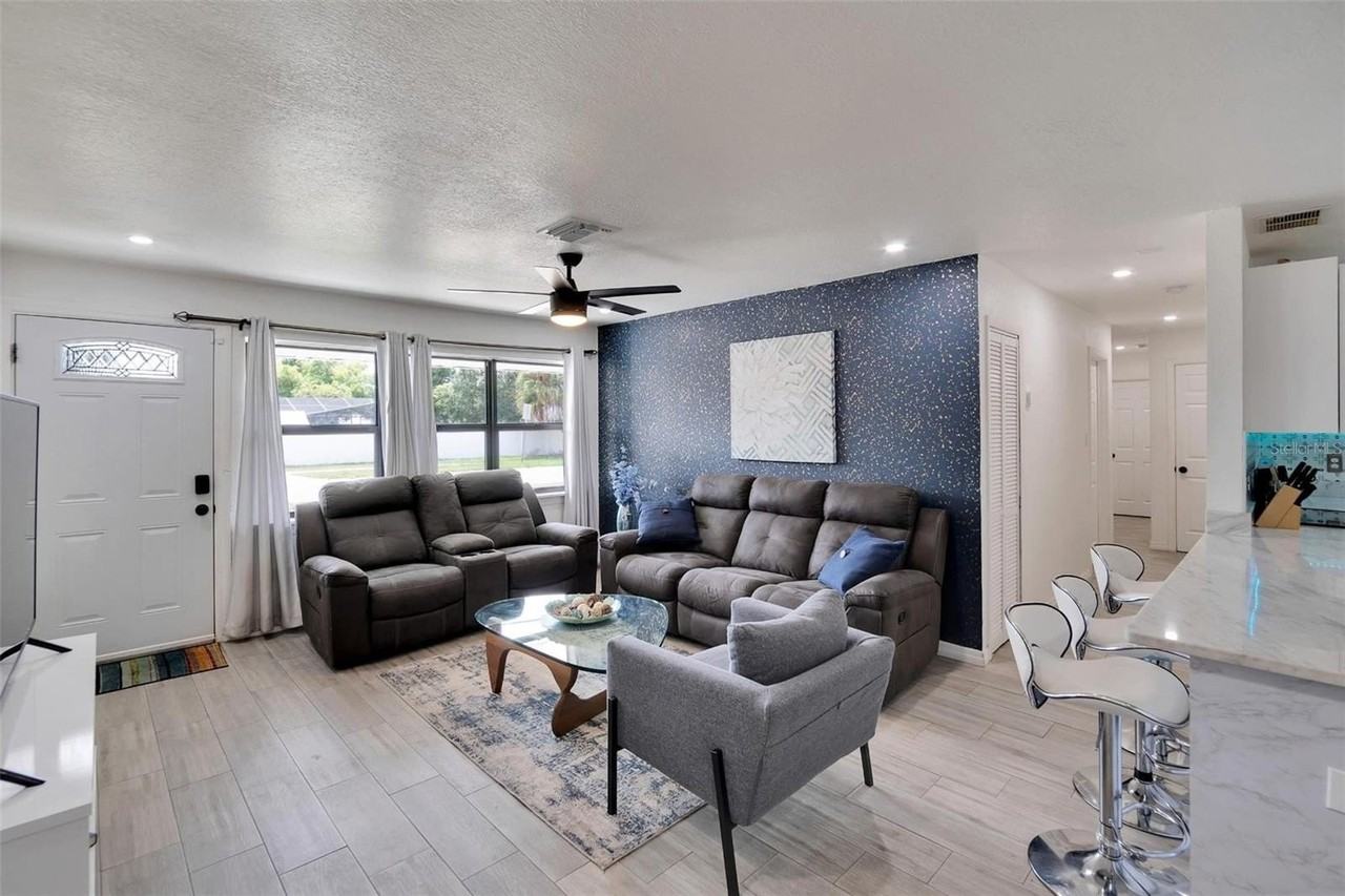 4731 W Montgomery Ave - Photo 4 of 50