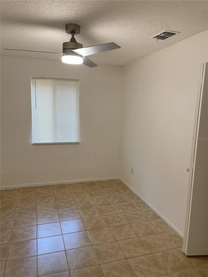 3814 Valley Tree Dr - Photo 6 of 16