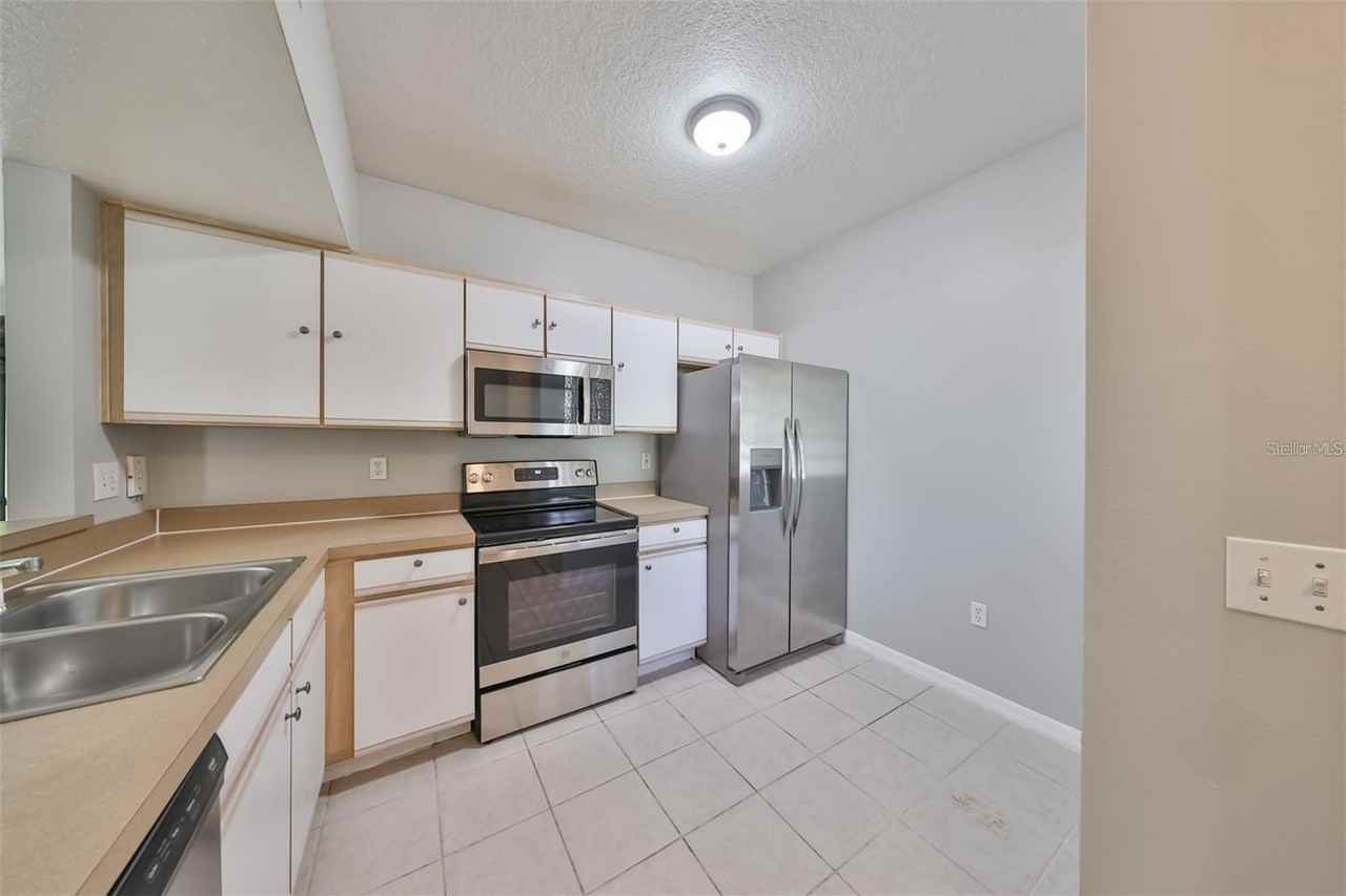 6454 Cypressdale Dr #101 - Photo 4 of 17