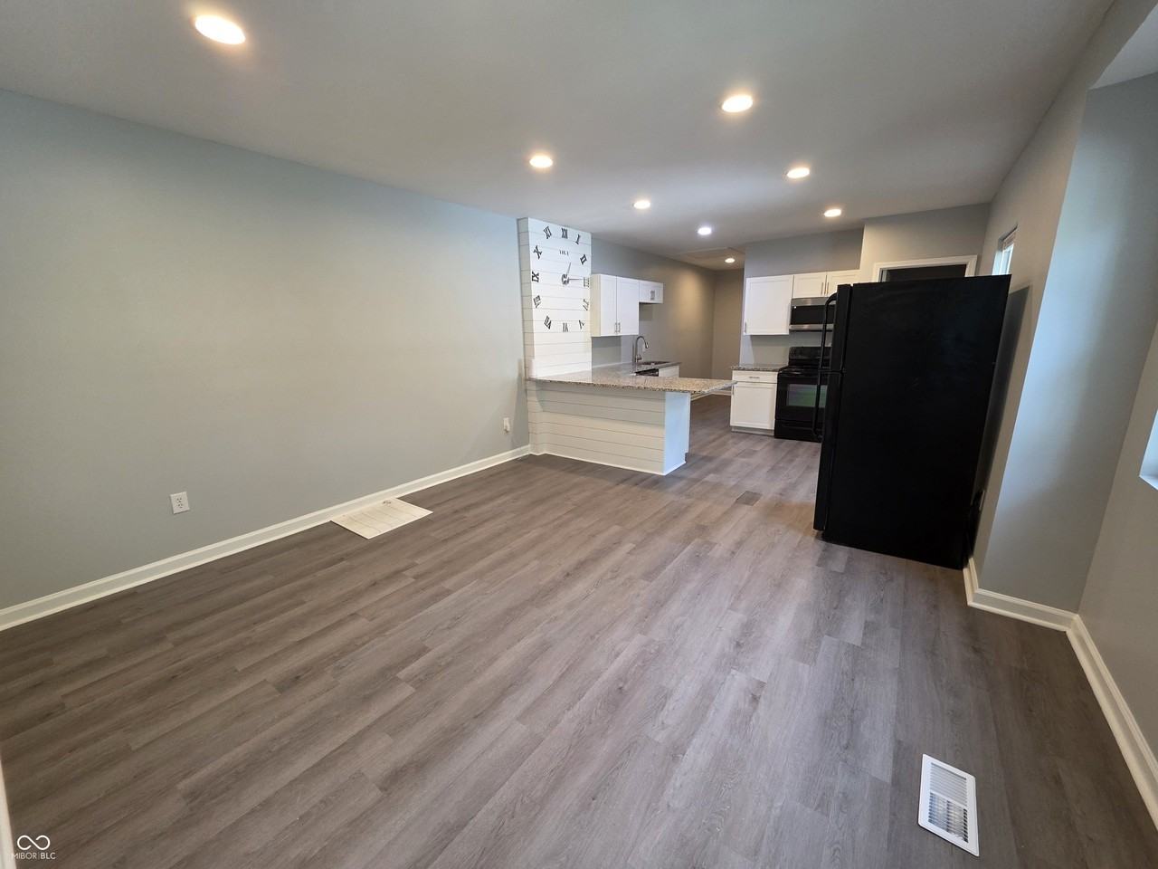 836 N Lasalle St - Photo 5 of 13