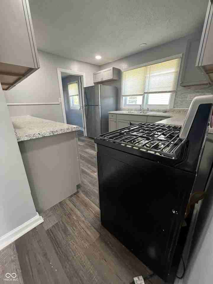 1402 E Willard St - Photo 5 of 18