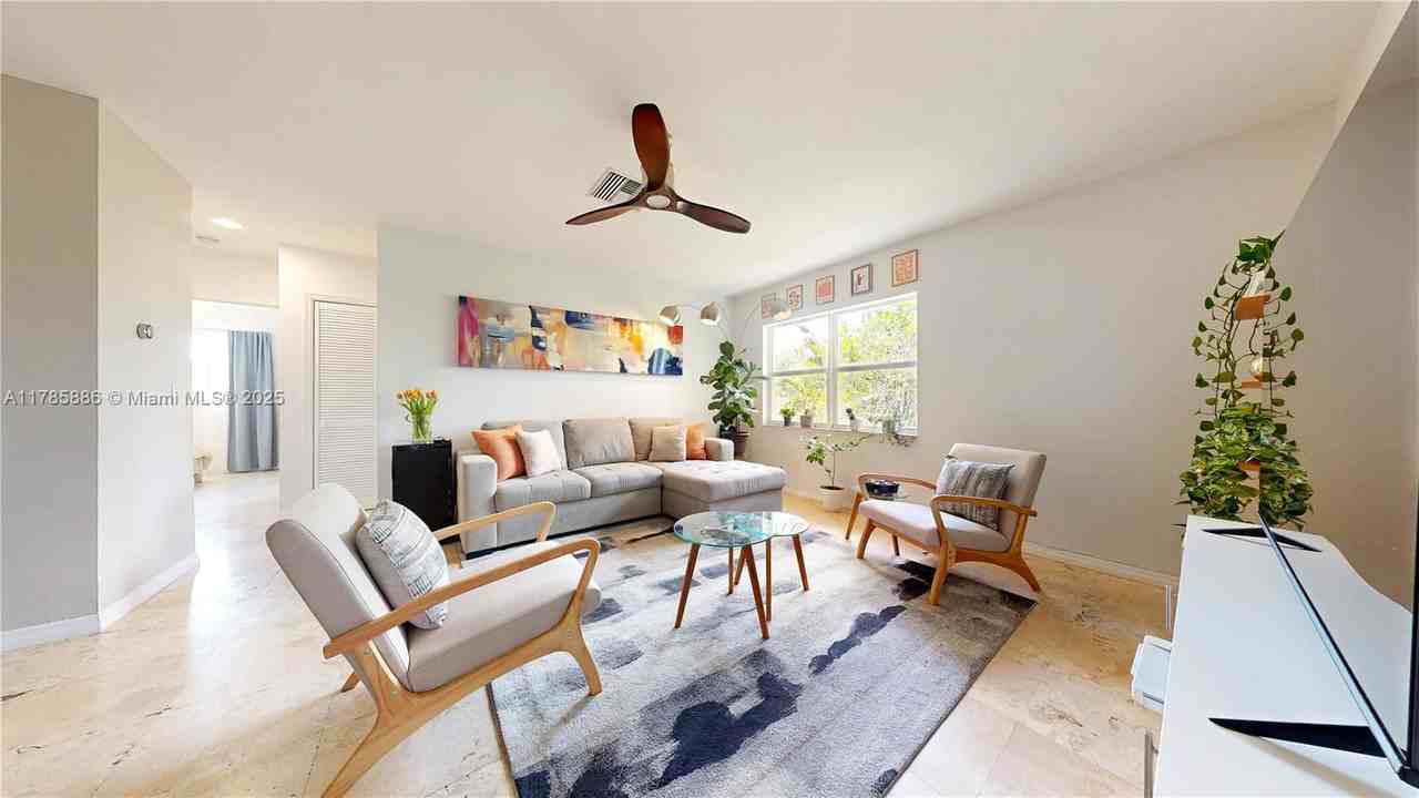 530 Ne 15th Ct #8A - Photo 5 of 8