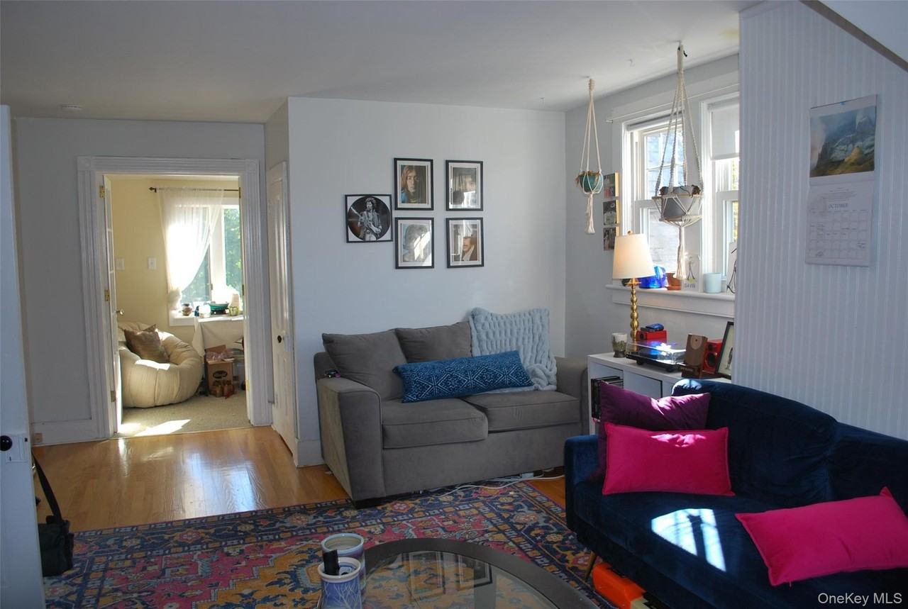 35 Oakland Ave - Photo 4 of 23