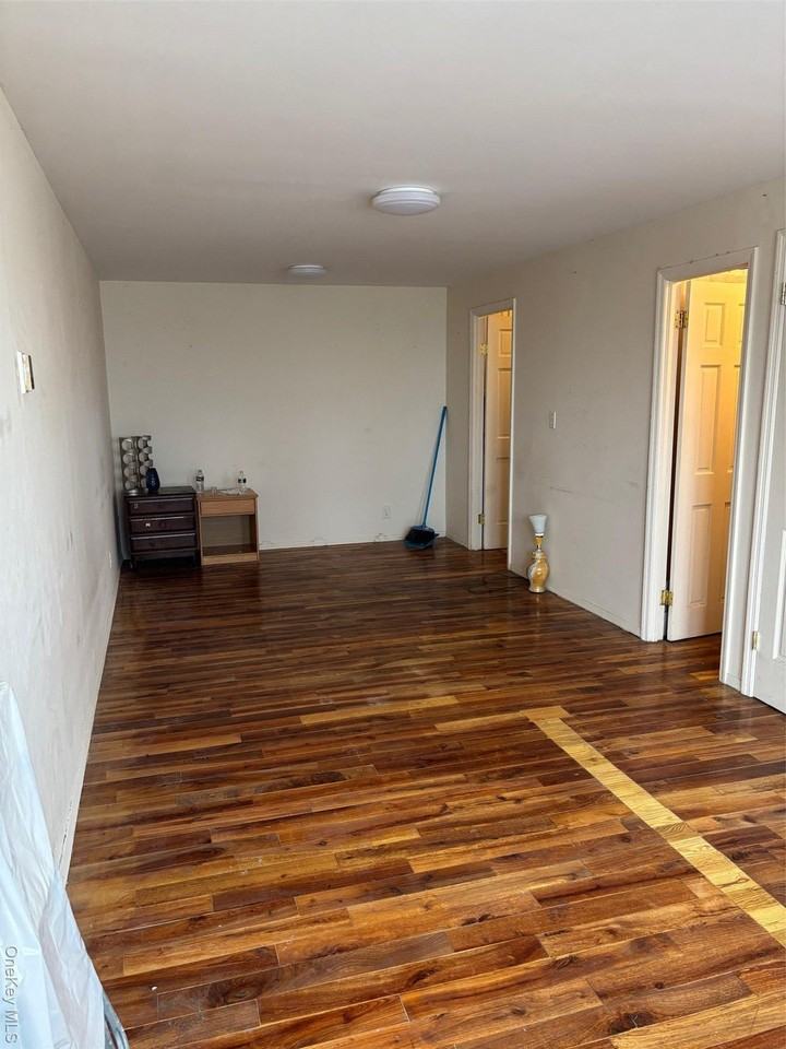 3370 Prince St #907 - Photo 2 of 4